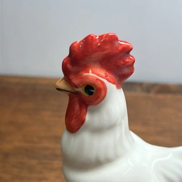 Decorative Small Painted Ceramic Rooster Decor 5 Inches In Height - Picture 5 of 10